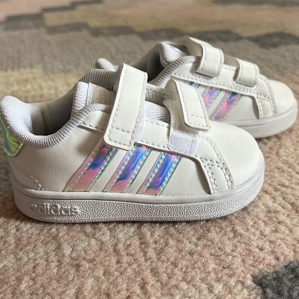 Toddler Adidas Grand Court I Sneaker